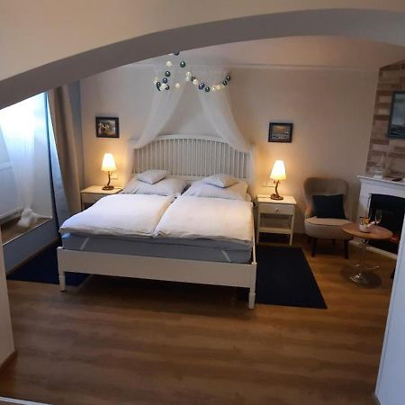 Hotel Excellent Прага Экстерьер фото