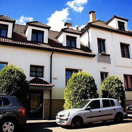 Hotel Excellent Прага Экстерьер фото